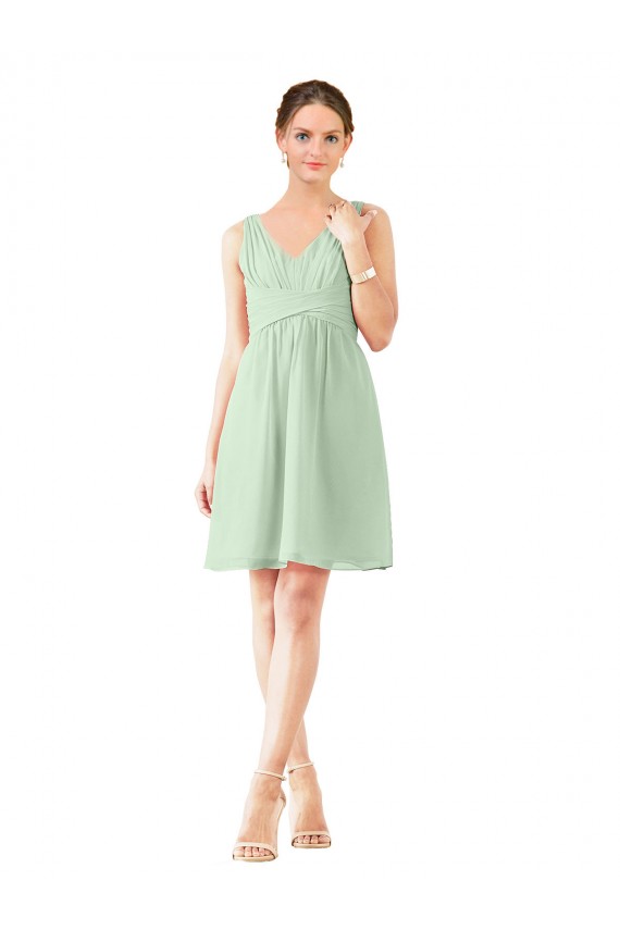 Vert Sauge Trapèze Col V Mousseline Courte Robes demoiselle d'honneur / Robes de cocktail Pas Chère